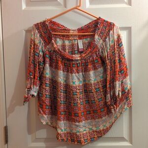 Moroccan style No Boundaries shirt